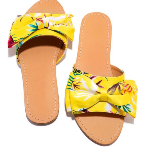 Summer Floral Slides- Yellow - Picture 5 of 6